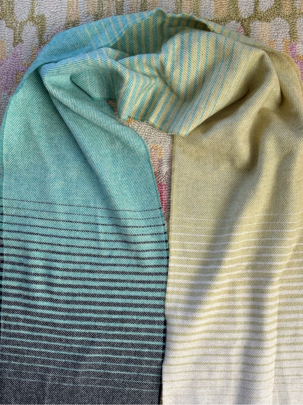 McNutt of Donegal Jasmine Ombré Merino Lambswool Scarf woven in Ireland NWT - Picture 11 of 15